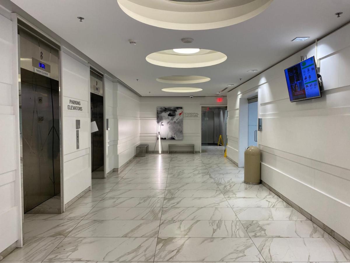 Cozy 2 Bedroom Free Parking Downtown Toronto 1Min Scotiabank Arena Tff Cn Tower Rogers Centre Union Station Extérieur photo