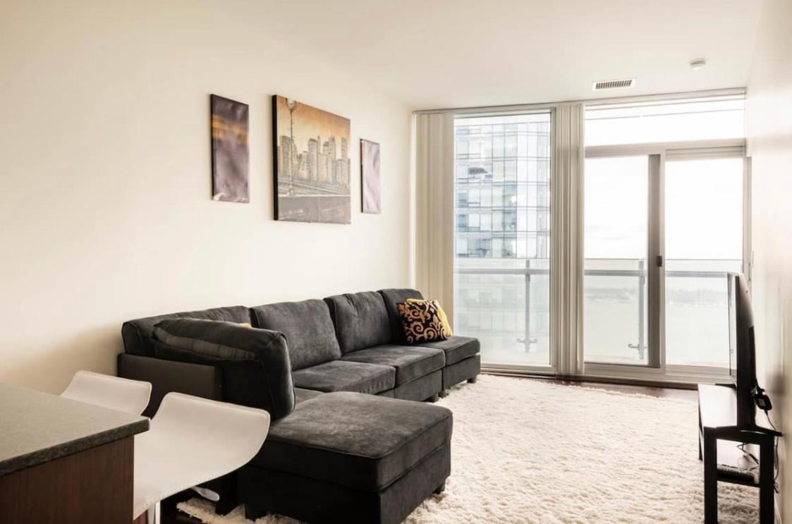 Cozy 2 Bedroom Free Parking Downtown Toronto 1Min Scotiabank Arena Tff Cn Tower Rogers Centre Union Station Extérieur photo
